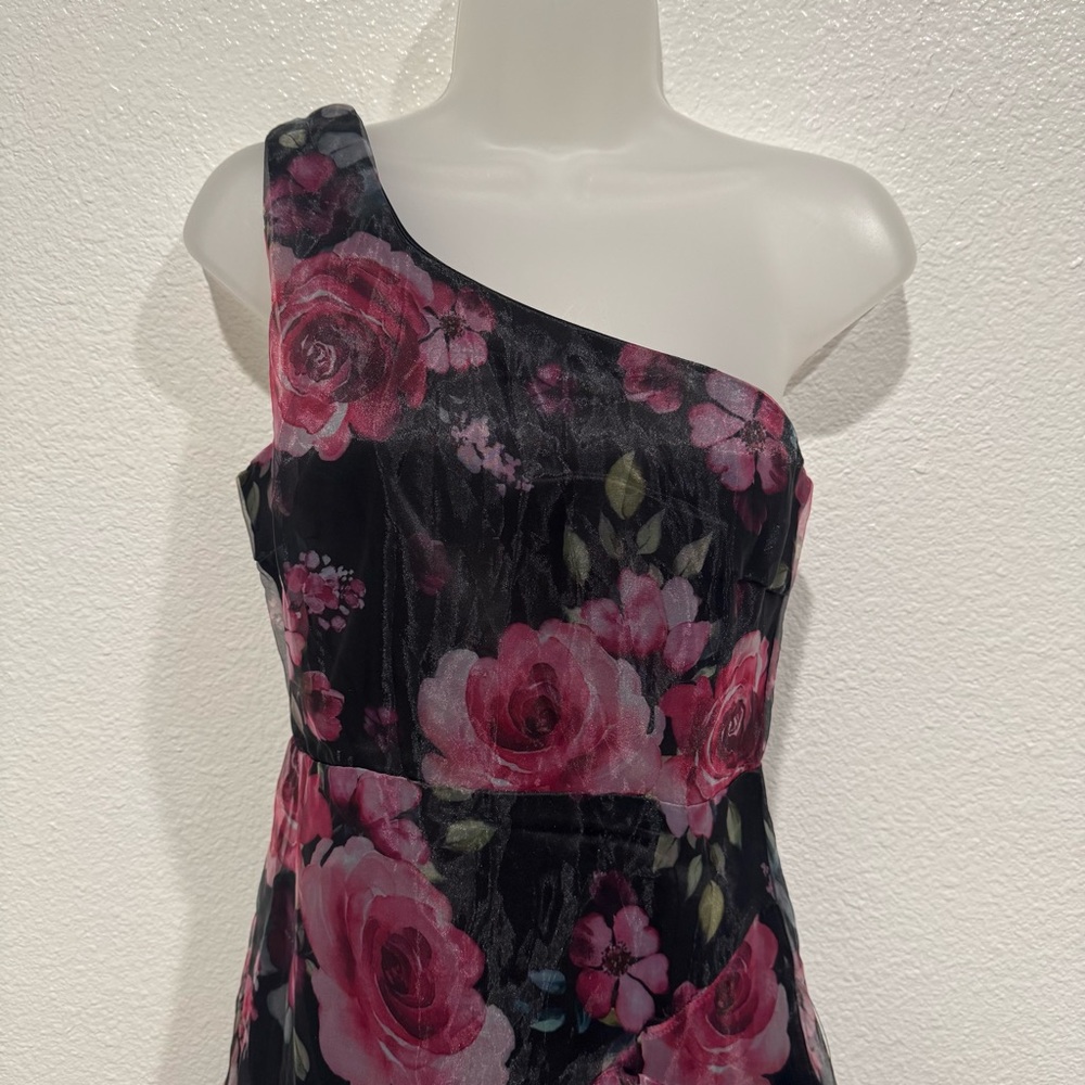 NEW lulus black pink regal organza tiered rose floral one shoulder gown dress - Picture 3 of 10